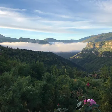 Très Belle Maison De Campagne En Pierre De Grès Hébergement de vacances